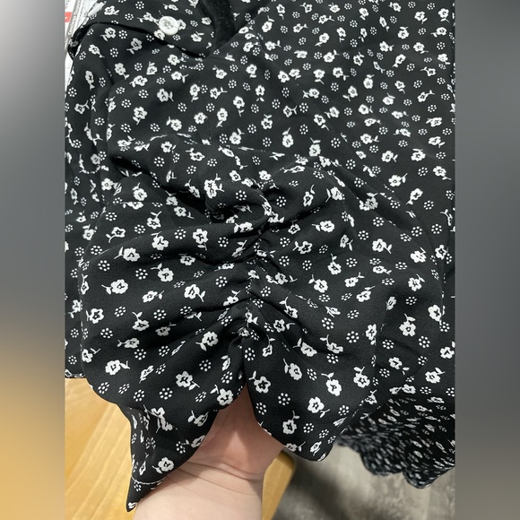 Floral Maxi Dress - Picture 5 of 7